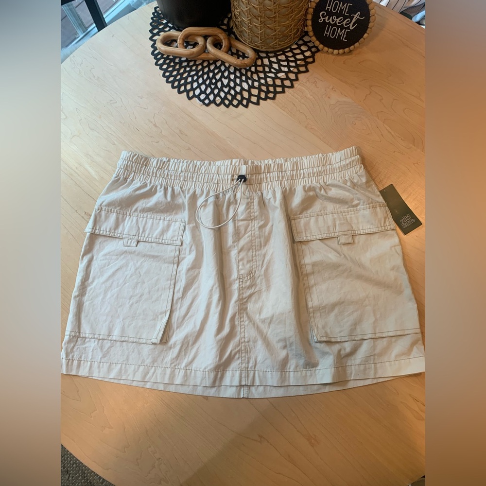 Wild Fable parachute cargo skirt size XXL